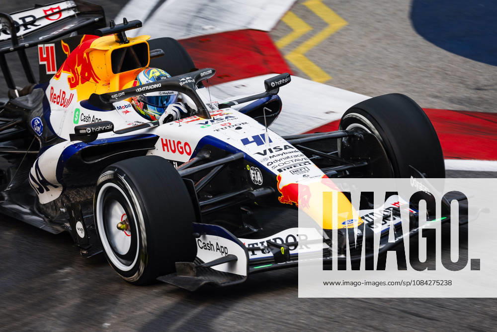 F1 - SINGAPORE GRAND PRIX 2026 41 LINDBLAD Arvid (gbr), Visa Cash App RB F1 Team VCARB03, action during the 2026 Formula 1 Singapore Grand Prix, 17th round of the 2026 Formula One World Championship, WM, Weltmeisterschaft from October 9 to 11, 2026 on the Marina Bay Street Circuit, in Singapore, Singapore - SingaporeSingapore