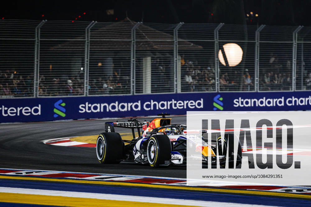 F1 - SINGAPORE GRAND PRIX 2026 41 LINDBLAD Arvid (gbr), Visa Cash App RB F1 Team VCARB03, action during the 2026 Formula 1 Singapore Grand Prix, 17th round of the 2026 Formula One World Championship, WM, Weltmeisterschaft from October 9 to 11, 2026 on the Marina Bay Street Circuit, in Singapore, Singapore - SingaporeSingapore