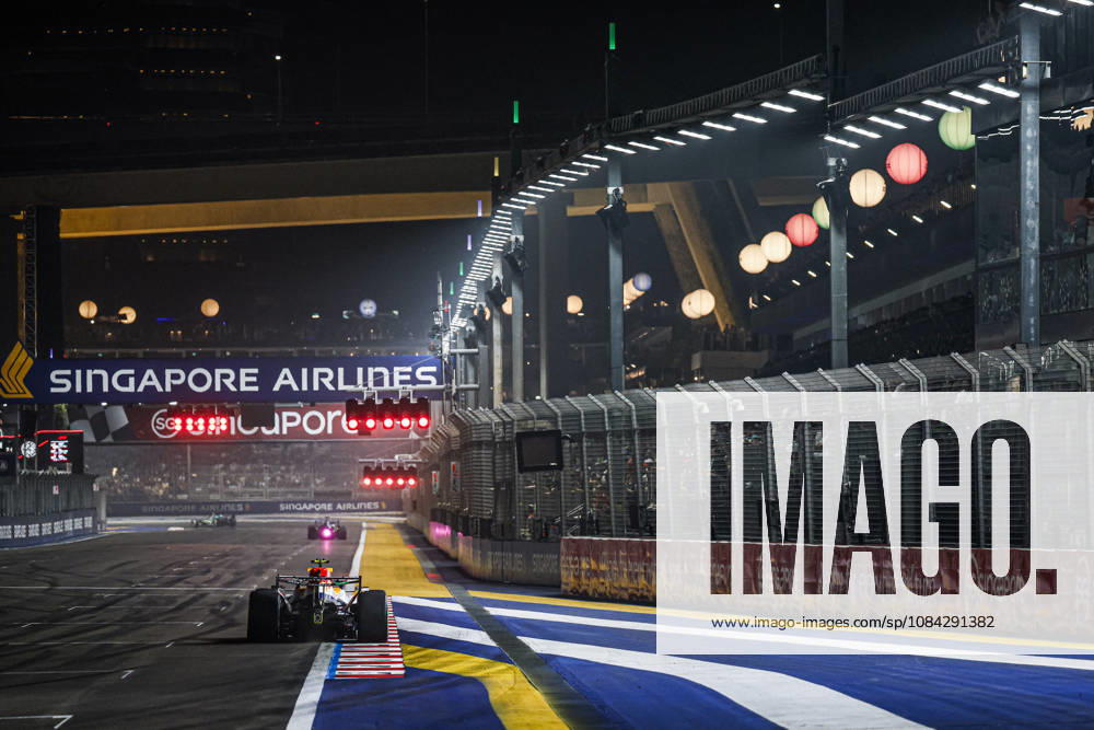 F1 - SINGAPORE GRAND PRIX 2026 41 LINDBLAD Arvid (gbr), Visa Cash App RB F1 Team VCARB03, action during the 2026 Formula 1 Singapore Grand Prix, 17th round of the 2026 Formula One World Championship, WM, Weltmeisterschaft from October 9 to 11, 2026 on the Marina Bay Street Circuit, in Singapore, Singapore - SingaporeSingapore