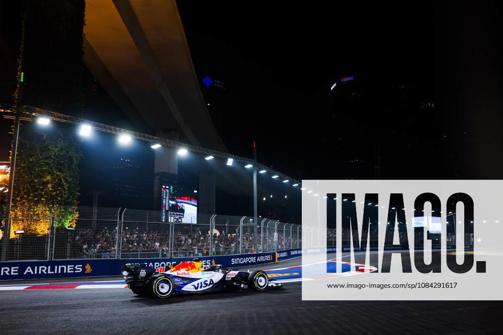 F1 - SINGAPORE GRAND PRIX 2026 41 LINDBLAD Arvid (gbr), Visa Cash App RB F1 Team VCARB03, action during the 2026 Formula 1 Singapore Grand Prix, 17th round of the 2026 Formula One World Championship, WM, Weltmeisterschaft from October 9 to 11, 2026 on the Marina Bay Street Circuit, in Singapore, Singapore - SingaporeSingapore