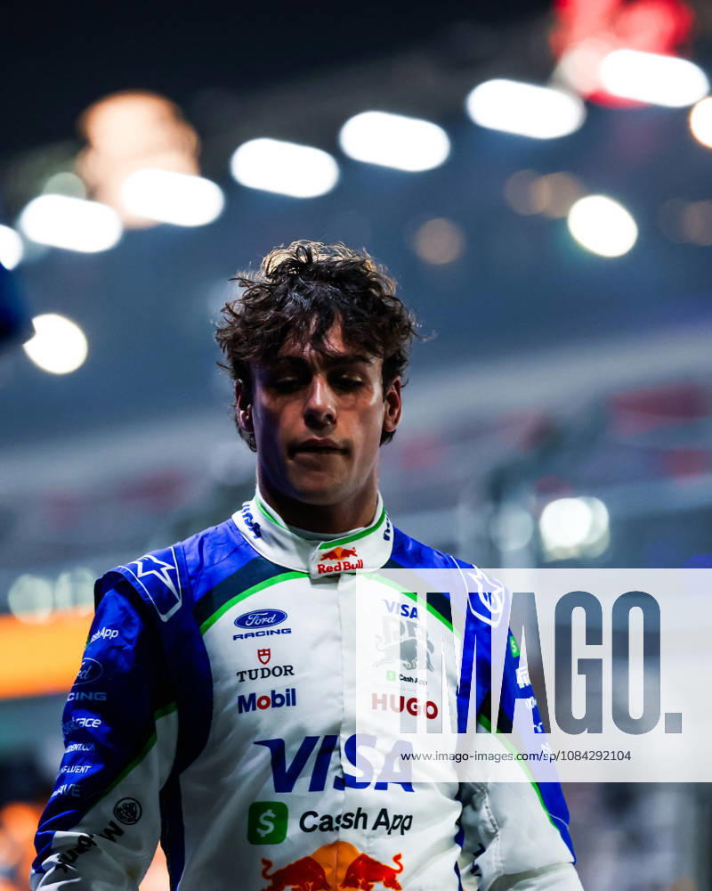 F1 - SINGAPORE GRAND PRIX 2026 LINDBLAD Arvid (gbr), Visa Cash App RB F1 Team VCARB03, portrait during the 2026 Formula 1 Singapore Grand Prix, 17th round of the 2026 Formula One World Championship, WM, Weltmeisterschaft from October 9 to 11, 2026 on the Marina Bay Street Circuit, in Singapore, Singapore - SingaporeSingapore