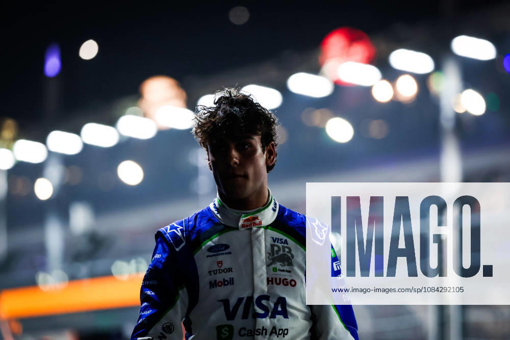 F1 - SINGAPORE GRAND PRIX 2026 LINDBLAD Arvid (gbr), Visa Cash App RB F1 Team VCARB03, portrait during the 2026 Formula 1 Singapore Grand Prix, 17th round of the 2026 Formula One World Championship, WM, Weltmeisterschaft from October 9 to 11, 2026 on the Marina Bay Street Circuit, in Singapore, Singapore - SingaporeSingapore