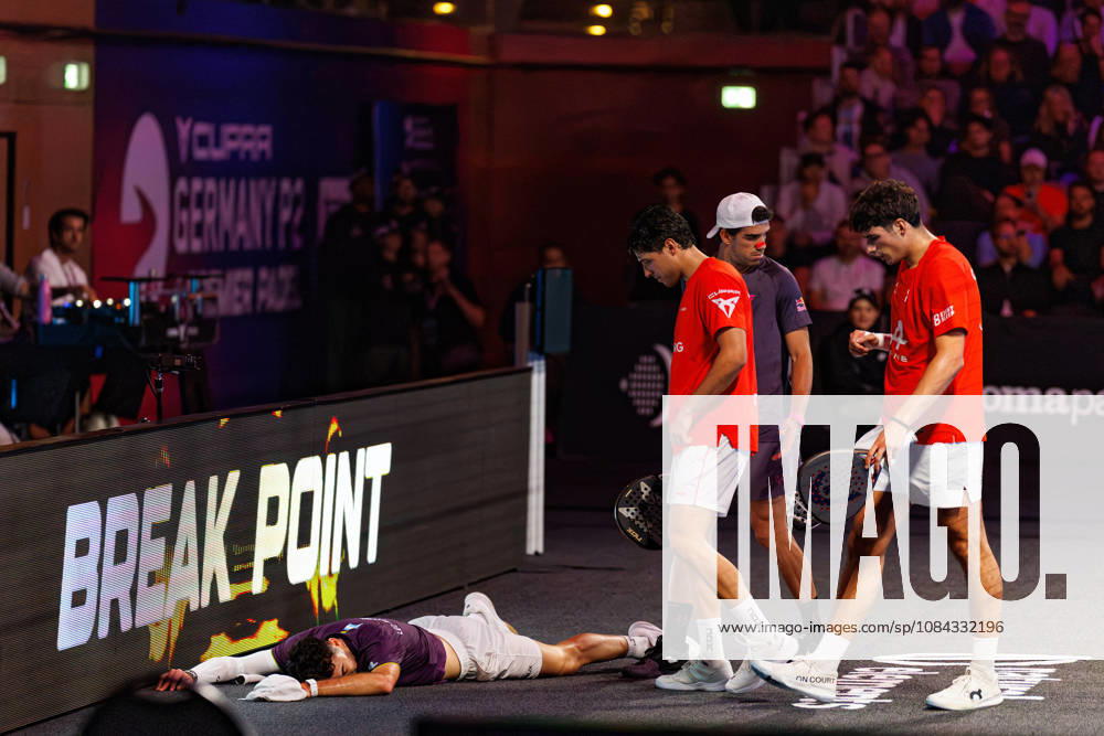 DÜSSELDORF, GERMANY - 10 OCTOBER 2026: Image shows Leandro Roman Augsburger (ARG) on the floor with Juan Lebron (ESP), Agustin Tapia (ARG) and Arturo Coello (ESP) during CUPRA Germany Premier Padel P2 2026 Day 7: Semifinals at CASTELLO Düsseldorf on 10 10 2026 in Düsseldorf, Germany. Germany