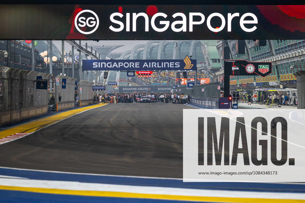 FORMULE 1 : Grand Prix de Singapour - 10 10 2026 Atmosphere during the Formula 1 Singapore Grand Prix at the Marina Bay Street Circuit, Round 18 of the 2026 FIA Formula 1 World Championship, WM, Weltmeisterschaft 9-11 October 2026, Singapore, Singapore, SGP. SINGAPORESingapore
