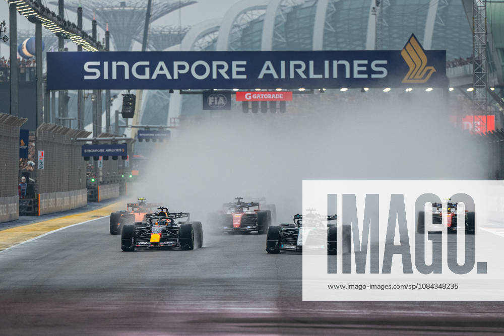 FORMULE 1 : Grand Prix de Singapour - 10 10 2026 63 George Russell (GBR) Mercedes-AMG PETRONAS Formula One Team (DEU) Mercedes W17 Mercedes, during the Formula 1 Singapore Grand Prix at the Marina Bay Street Circuit, Round 18 of the 2026 FIA Formula 1 World Championship, WM, Weltmeisterschaft 9-11 October 2026, Singapore (SGP). SINGAPORESingapore