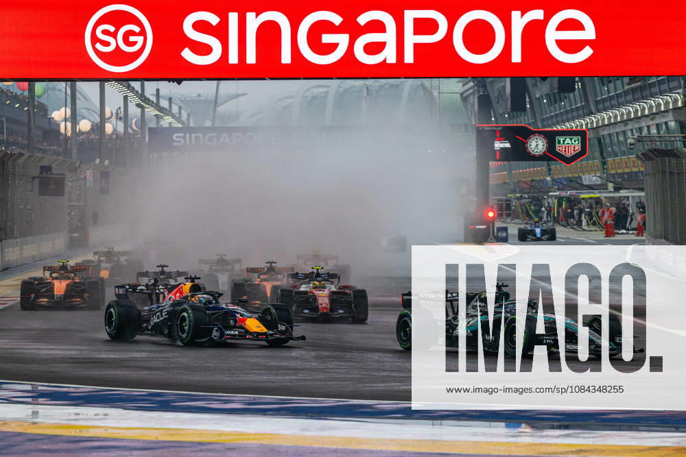 FORMULE 1 : Grand Prix de Singapour - 10 10 2026 63 George Russell (GBR) Mercedes-AMG PETRONAS Formula One Team (DEU) Mercedes W17 Mercedes, during the Formula 1 Singapore Grand Prix at the Marina Bay Street Circuit, Round 18 of the 2026 FIA Formula 1 World Championship, WM, Weltmeisterschaft 9-11 October 2026, Singapore (SGP). SINGAPORESingapore