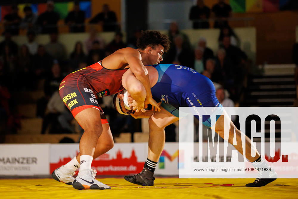DRB BIRTAT Bundesliga, 6. Wettkampftag, ASV Mainz 88 - KG Baienfurt Ravensburg, Mainz, 10.10.2026 Kampf zwischen Yassine Ben Labed (rot, ASV Mainz 88) Jan Zirn (blau, KG Baienfurt Ravensburg), Griechisch Roemisch bis 130 kg DRB BIRTAT Bundesliga, 6. Wettkampftag, ASV Mainz 88 - KG Baienfurt Ravensburg, Sporthalle am großen Sand, Mainz