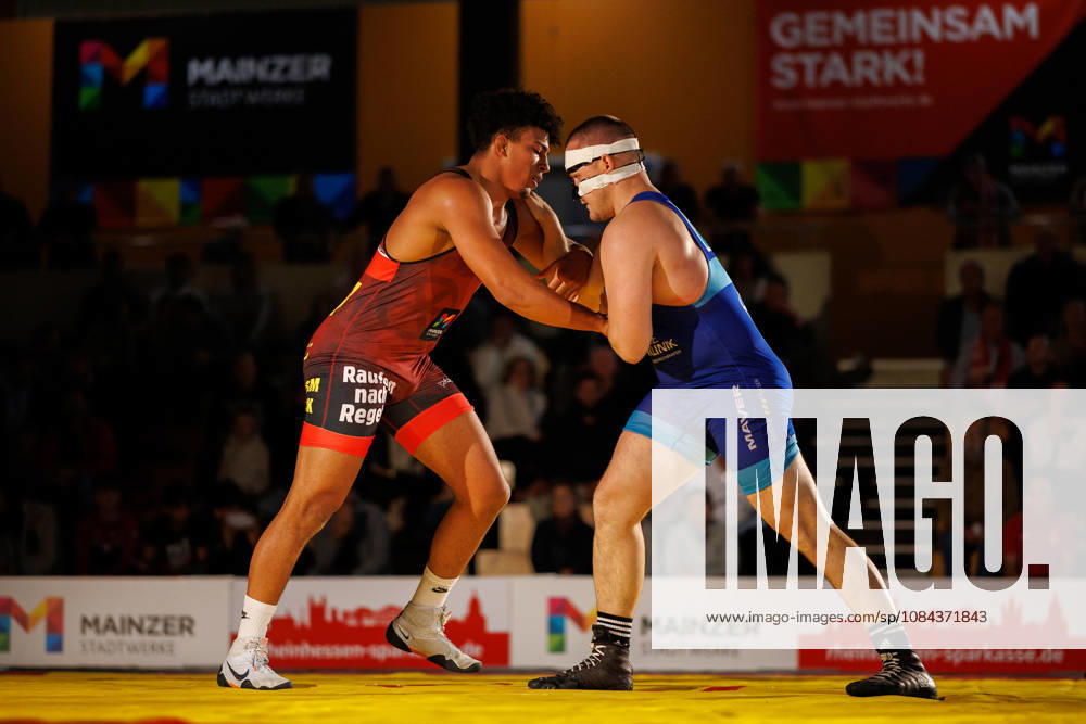 DRB BIRTAT Bundesliga, 6. Wettkampftag, ASV Mainz 88 - KG Baienfurt Ravensburg, Mainz, 10.10.2026 Kampf zwischen Yassine Ben Labed (rot, ASV Mainz 88) Jan Zirn (blau, KG Baienfurt Ravensburg), Griechisch Roemisch bis 130 kg DRB BIRTAT Bundesliga, 6. Wettkampftag, ASV Mainz 88 - KG Baienfurt Ravensburg, Sporthalle am großen Sand, Mainz