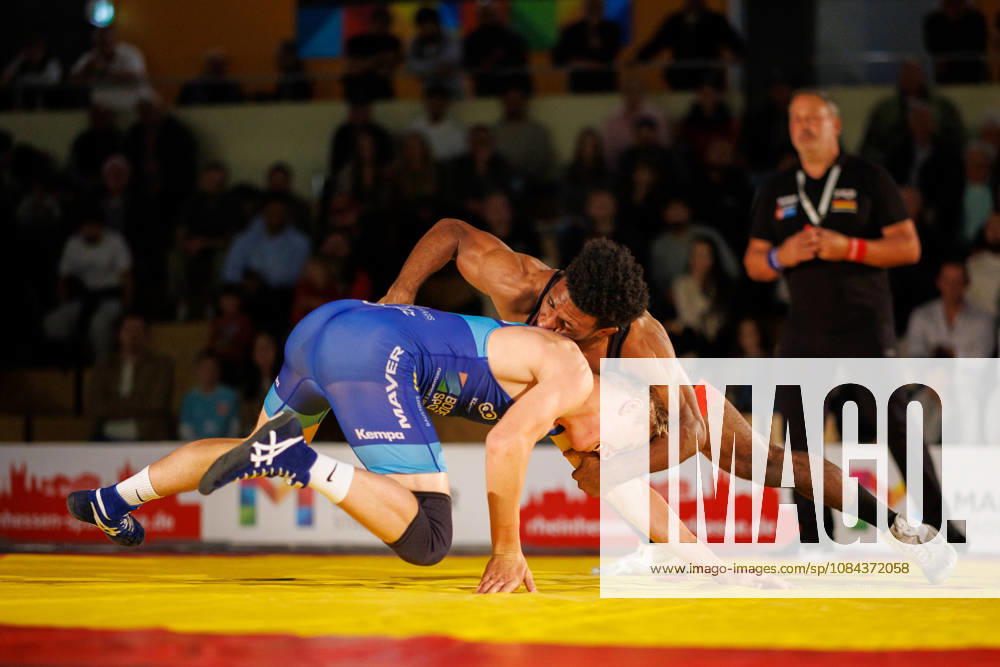 DRB BIRTAT Bundesliga, 6. Wettkampftag, ASV Mainz 88 - KG Baienfurt Ravensburg, Mainz, 10.10.2026 Kampf zwischen Andre Clarke (rot, ASV Mainz 88) gegen Ruwen Hund (blau, KG Baienfurt Ravensburg), 71kg Freistil DRB BIRTAT Bundesliga, 6. Wettkampftag, ASV Mainz 88 - KG Baienfurt Ravensburg, Sporthalle am großen Sand, Mainz
