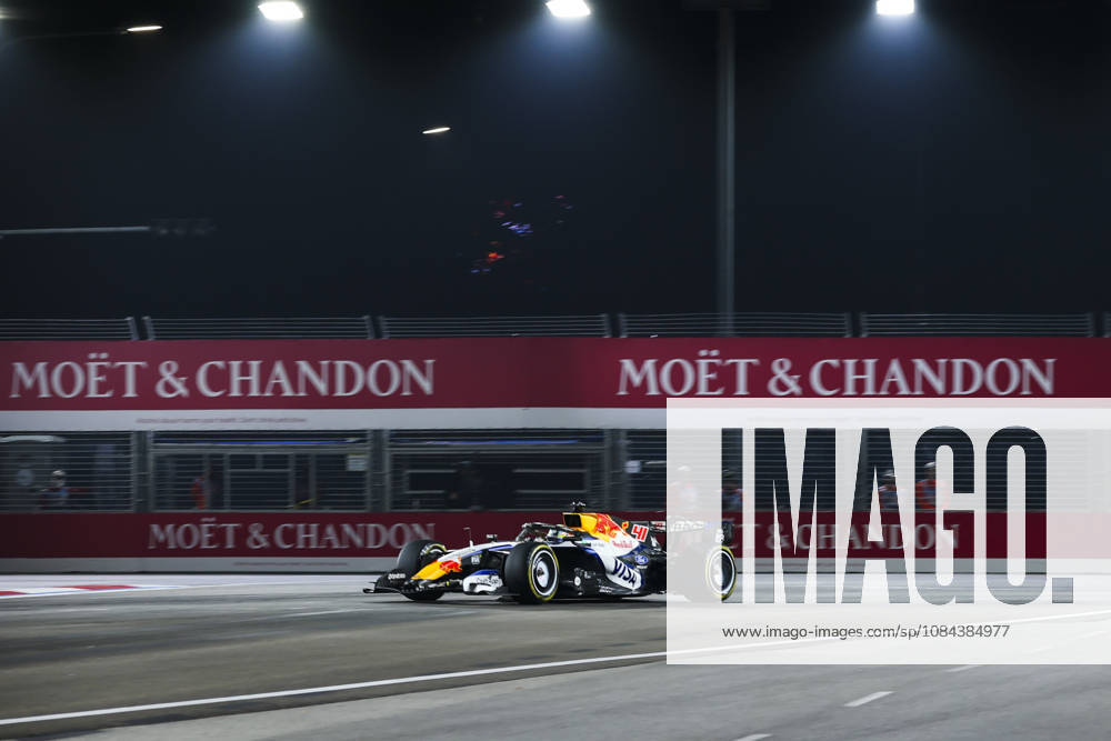 F1 - SINGAPORE GRAND PRIX 2026 41 LINDBLAD Arvid (gbr), Visa Cash App RB F1 Team VCARB03, action during the 2026 Formula 1 Singapore Grand Prix, 17th round of the 2026 Formula One World Championship, WM, Weltmeisterschaft from October 9 to 11, 2026 on the Marina Bay Street Circuit, in Singapore, Singapore - SingaporeSingapore