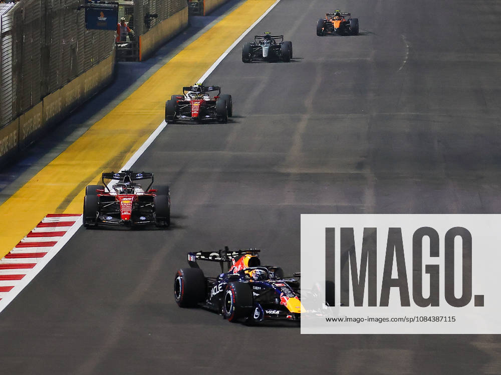 2026 Formula 1 Singapore Grand Prix SINGAPORE - OCT 11: Red Bull driver Max Verstappen takes leading position during the Race at the Formula One Grand Prix of Singapore, at the Marina Bay Street Circuit in Singapore, on October 11, 2026. The main race has a span of 62 laps, with drivers competing in intense tropical heat and extreme humidity on a track featuring a relentless layout of 19 corners and minimal straightaways. Daniel Ceng Anadolu Singapore Singapore. Editorial use only. Please get in touch for any other usage.