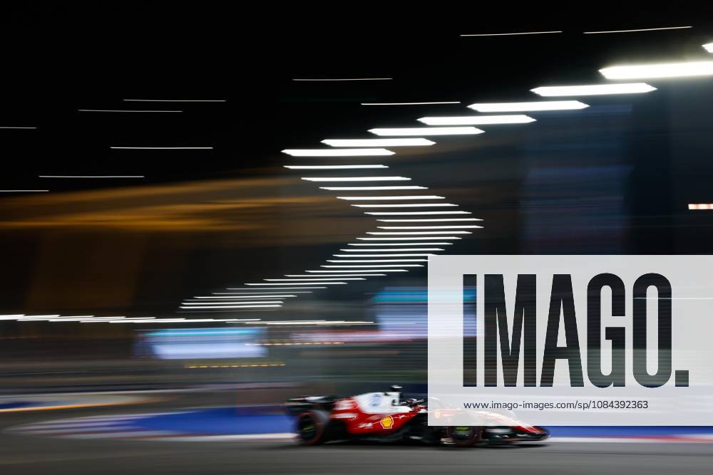 16 LECLERC Charles (mco), Scuderia Ferrari SF-26, action Singapore 2026 81 PIASTRI Oscar (aus), McLaren F1 Team MCL40, action 01 NORRIS Lando (gbr), McLaren F1 Team MCL40, action Singapore 2026 Singapore
