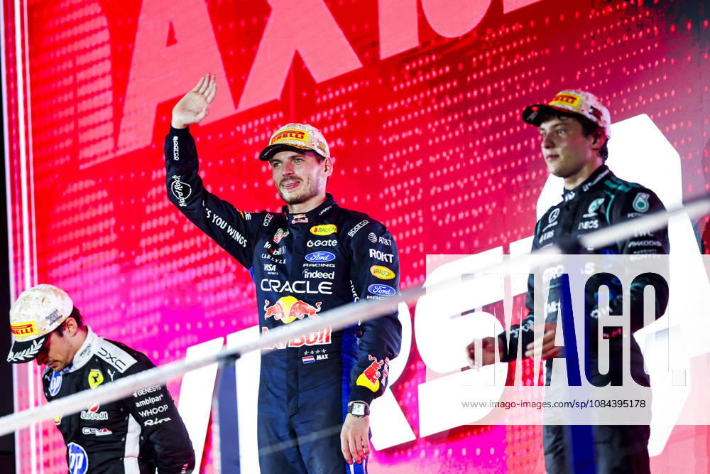 F1 - SINGAPORE GRAND PRIX 2026 VERSTAPPEN Max (nld), Red Bull Racing Ford RB22, portrait, KIMI ANTONELLI Andrea (ita), Mercedes AMG F1 Team W16, portrait, podium during the 2026 Formula 1 Singapore Grand Prix, 17th round of the 2026 Formula One World Championship, WM, Weltmeisterschaft from October 9 to 11, 2026 on the Marina Bay Street Circuit, in Singapore, Singapore - SingaporeSingapore