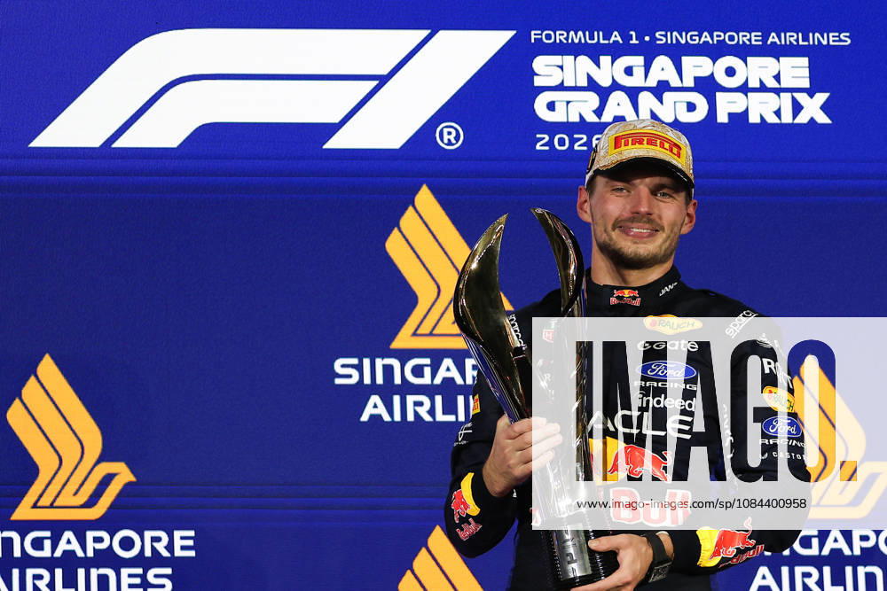 Max Verstappen wins 2026 Formula 1 Singapore Grand Prix SINGAPORE - OCT 11: Red Bull Racing s Max Verstappen celebrates on the podium, after winning the Formula 1 Singapore Grand Prix at the Marina Bay Street Circuit in Singapore on October 11, 2026. Daniel Ceng Anadolu Singapore Singapore. Editorial use only. Please get in touch for any other usage.
