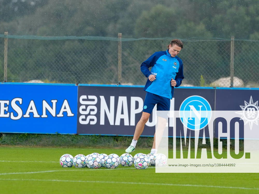 SSC Napoli training session at Castelvolturno Scott McTominay of SSC Napoli During the pre-match training session for the Champions League game between Villarreal and Napoli at Castelvolturno on October 12, 2026. Castelvolturno Centro Sportivo SSC Napoli Campania ITALIA
