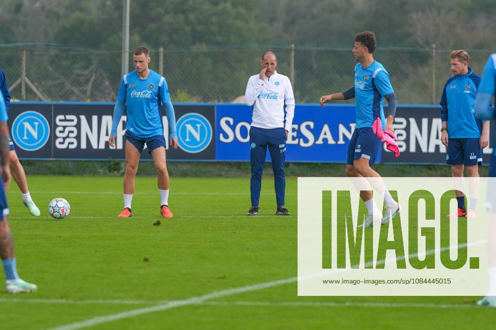 SSC Napoli training session at Castelvolturno Massimiliano Allegri Head Coach of SSC Napoli During the pre-match training session for the Champions League game between Villarreal and Napoli at Castelvolturno on October 12, 2026. Castelvolturno Centro Sportivo SSC Napoli Campania ITALIA