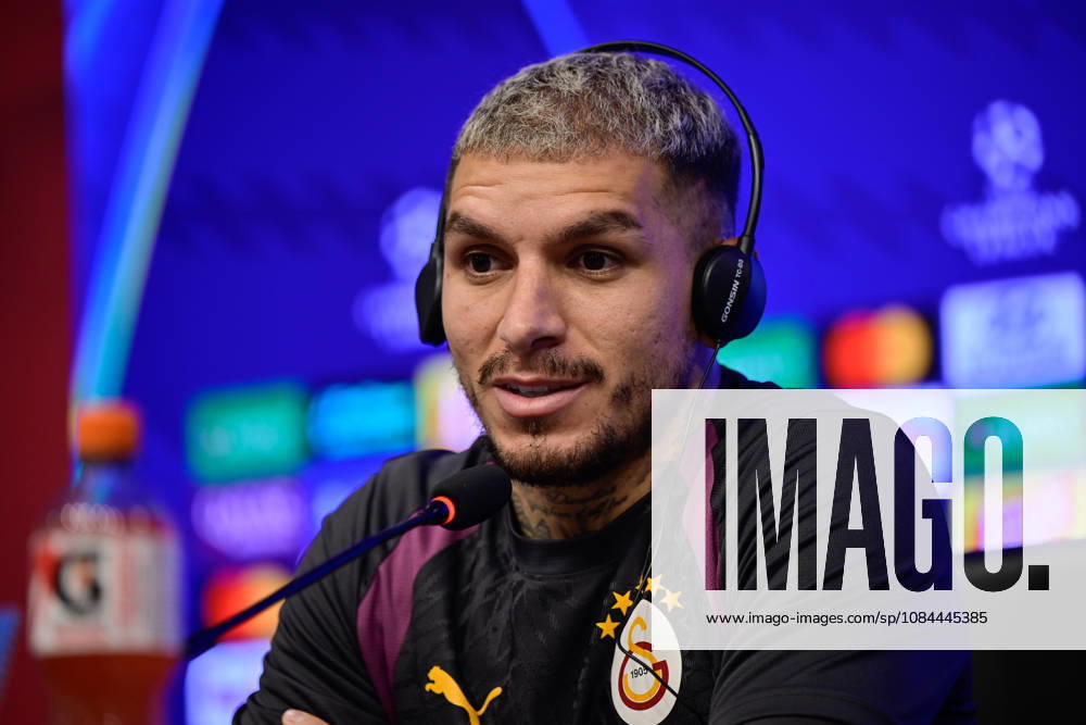 Ahead of Galatasaray v Barcelona - UEFA Champions League ISTANBUL, TURKIYE - OCTOBER 12: Galatasaray player Lucas Torreira answers journalists questions during a press conference, PK, Pressekonferenz at the Kemerburgaz Metin Oktay Training Facility ahead of the UEFA Champions League second week match between Galatasaray and Barcelona, in Istanbul, Turkiye, on October 12, 2026. Cem Tekkesinoglu Anadolu Istanbul Turkey. Editorial use only. Please get in touch for any other usage.