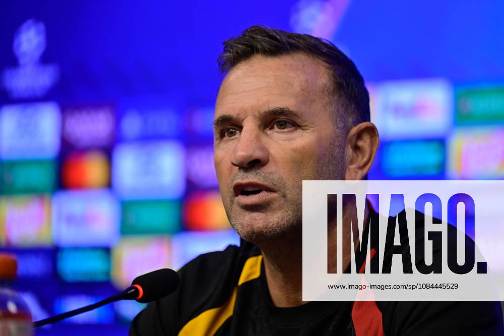 Ahead of Galatasaray v Barcelona - UEFA Champions League ISTANBUL, TURKIYE - OCTOBER 12: Galatasaray head coach Okan Buruk speaks during a press conference, PK, Pressekonferenz at the Kemerburgaz Metin Oktay Training Facilities in Istanbul, Turkiye, on October 12, 2026, ahead of the UEFA Champions League Matchday 2 clash between Galatasaray and Barcelona. Cem Tekkesinoglu Anadolu Istanbul Turkey. Editorial use only. Please get in touch for any other usage.