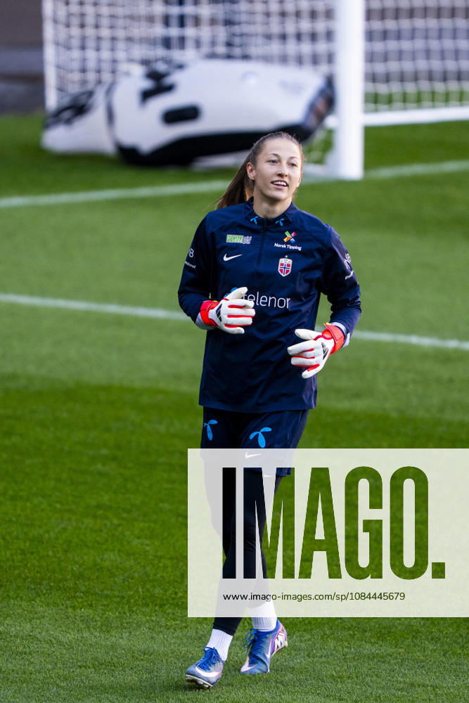 Soccer, training with the Norwegian Women s National Team in Oslo, Norway 20261012 Cecilie Haustaker Fiskerstrand during a training session with Norway s women s national soccer team at Ullevaal Stadium ahead of the match against Romania. Photo: Fredrik Varfjell, NTB, Oslo, Norway. . RESTRICTED USE FOR BETTING COMPANIES.