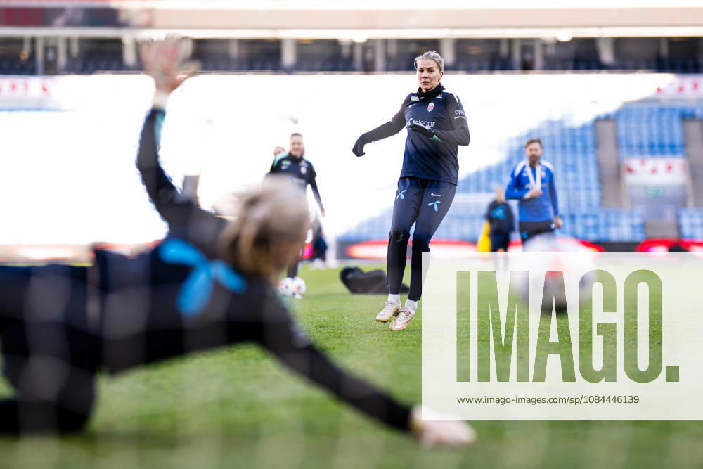 Ada Hegerberg of the Norwegian womens national football team during a training session on October 12, 2026 in Oslo. Photo: Marius Simensen BILDBYRAN Cop 238 bbeng dam fifa women s world cup qualifier football fotball fotboll norge norway practice soccer training trening träning