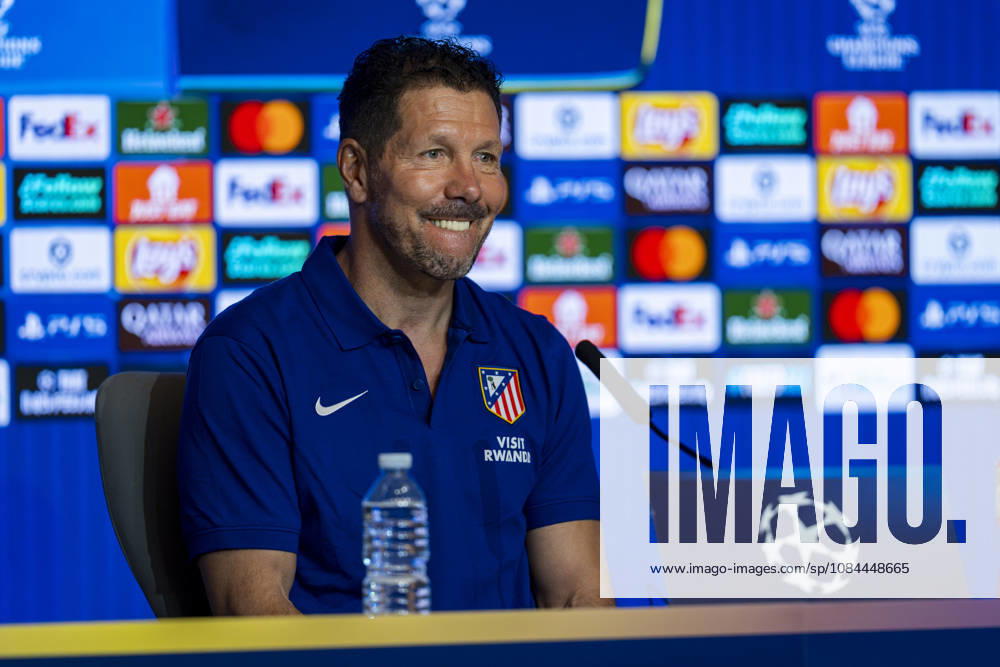 Atletico de Madrid Training Session And press conference, PK, Pressekonferenz - UEFA Champions League 2026 27 League Phase MD2 MADRID, SPAIN - OCTOBER 12: Diego Pablo Simeone, Head Coach of Atletico de Madrid, speaks during the press conference on day ahead of the UEFA Champions League 2026 27 League Phase MD2 against Manchester United, ManU at Estadio Riyadh Air Metropolitano on October 12, 2026 in Madrid, Spain. Madrid Estadio Riyadh Air Metropolitano Madrid Spain