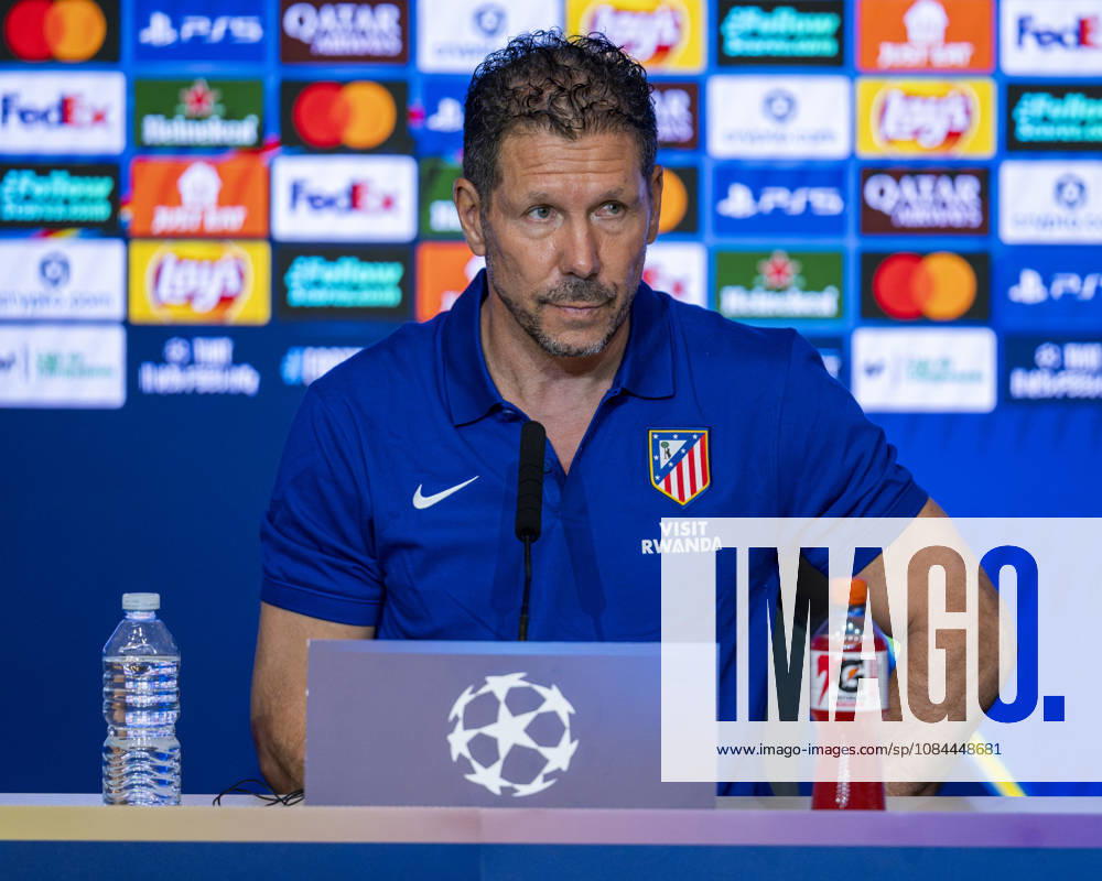 Atletico de Madrid Training Session And press conference, PK, Pressekonferenz - UEFA Champions League 2026 27 League Phase MD2 MADRID, SPAIN - OCTOBER 12: Diego Pablo Simeone, Head Coach of Atletico de Madrid, speaks during the press conference on day ahead of the UEFA Champions League 2026 27 League Phase MD2 against Manchester United, ManU at Estadio Riyadh Air Metropolitano on October 12, 2026 in Madrid, Spain. Madrid Estadio Riyadh Air Metropolitano Madrid Spain