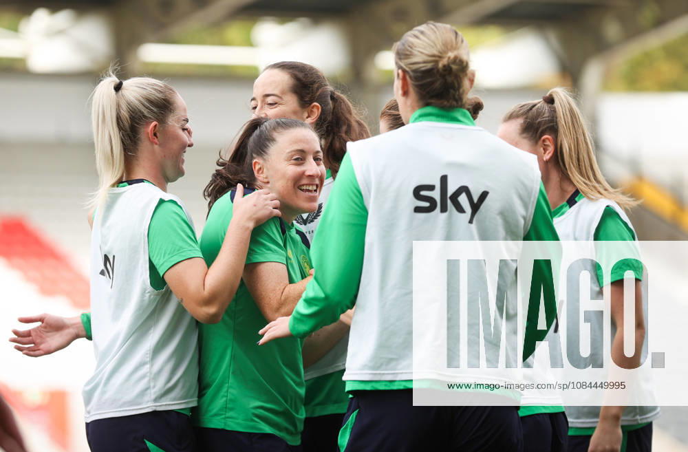 Republic of Ireland WNT Squad Training, SuperValu Pairc UiChaoimh, Cork 12 10 2026 Lucy Quinn celebrates with teammates during training Lucy Quinn celebrates with teammates during training 12 10 2026