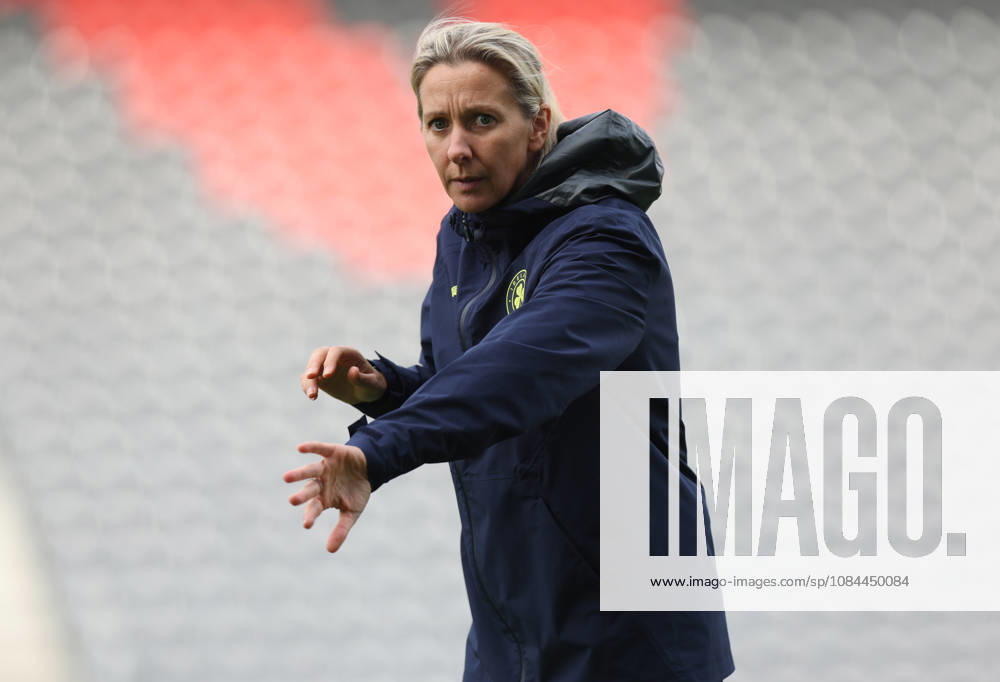 Republic of Ireland WNT Squad Training, SuperValu Pairc UiChaoimh, Cork 12 10 2026 Ireland head coach Carla Ward Carla Ward 12 10 2026