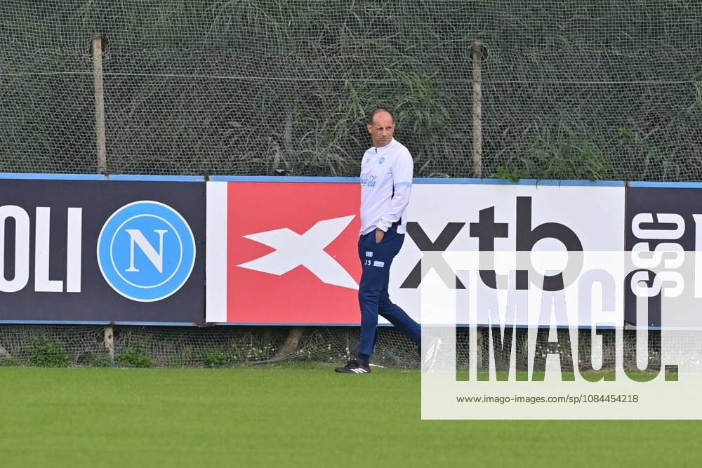 Foto IPP Felice De Martino Castel Volturno (Ce) 12 10 2026 Allenamento Napoli pre gara Champions League con il Villareal Nella foto: Massimiliano Allegri Italy Photo Press World Copyright Castel Volturno italy ITALY