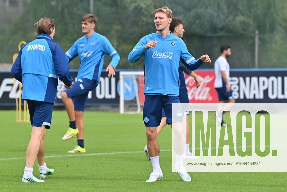 Foto IPP Felice De Martino Castel Volturno (Ce) 12 10 2026 Allenamento Napoli pre gara Champions League con il Villareal Nella foto: Rasmus Hojlund Italy Photo Press World Copyright Castel Volturno italy ITALY