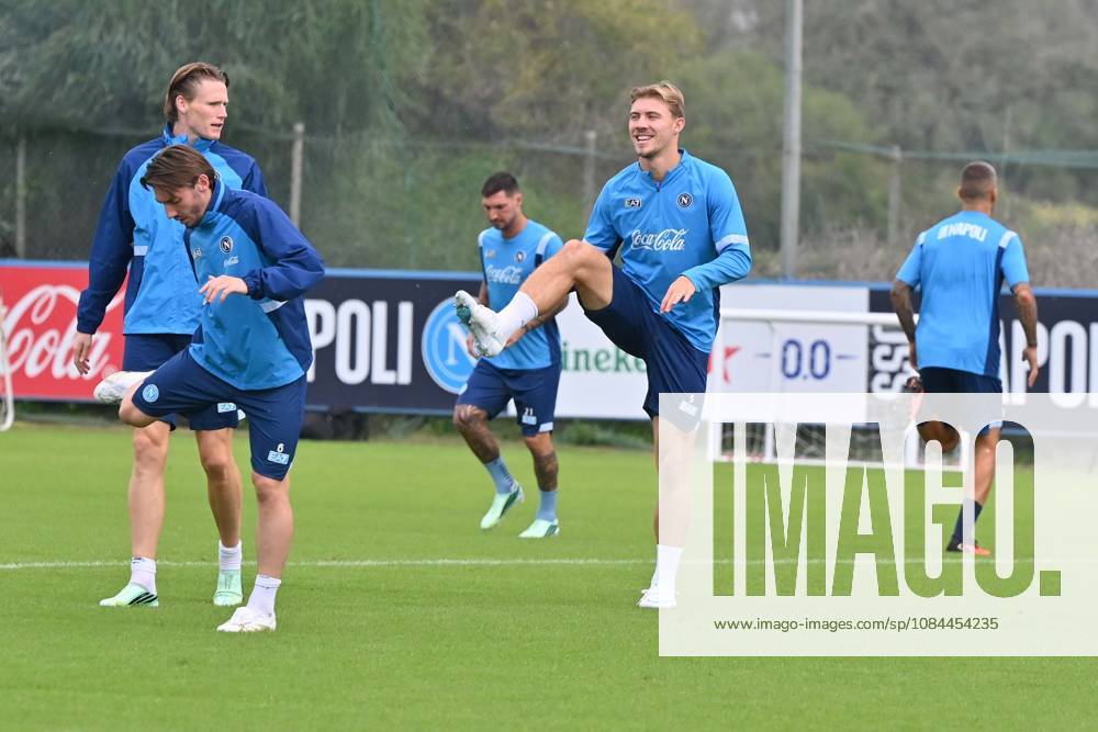 Foto IPP Felice De Martino Castel Volturno (Ce) 12 10 2026 Allenamento Napoli pre gara Champions League con il Villareal Nella foto: Rasmus Hojlund Italy Photo Press World Copyright Castel Volturno italy ITALY