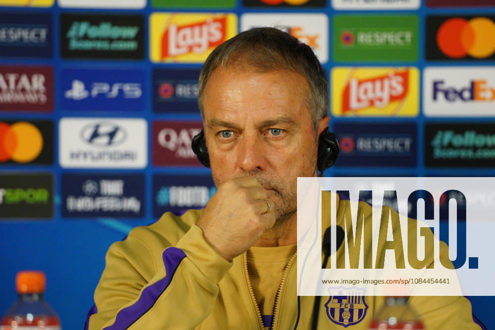 Hansi Flick, head coach of FC Barcelona, Barca attends his press conference, PK, Pressekonferenz during the training day of FC Barcelona ahead the UEFA Champions League second round, football match against Galatasaray at Ali Sami Yen Sports Complex in Istanbul, Turkey on October 12, 2026. Sariyer Turkey - ZUMAu194 20261012_zip_u194_007