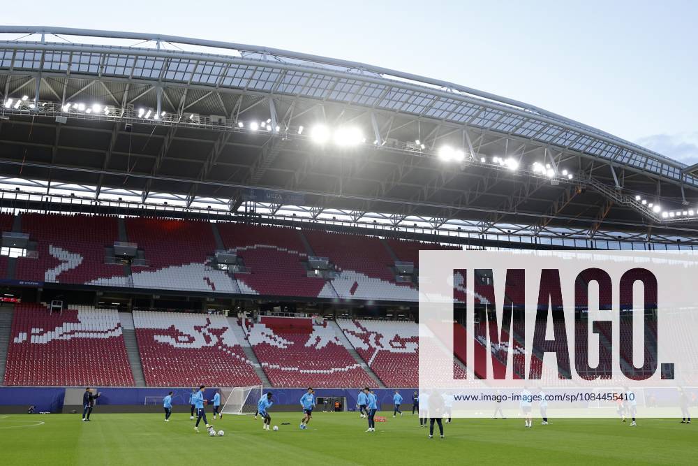 LEIPZIG - PSV Eindhoven squad during a training session ahead of the UEFA Champions League match between RB Leipzig and PSV Eindhoven at the RB Arena on October 12, 2026 in Leipzig, Germany. MAURICE VAN STEEN ANP ANPxSportx IVx 572250223 originalFilename: 572250223