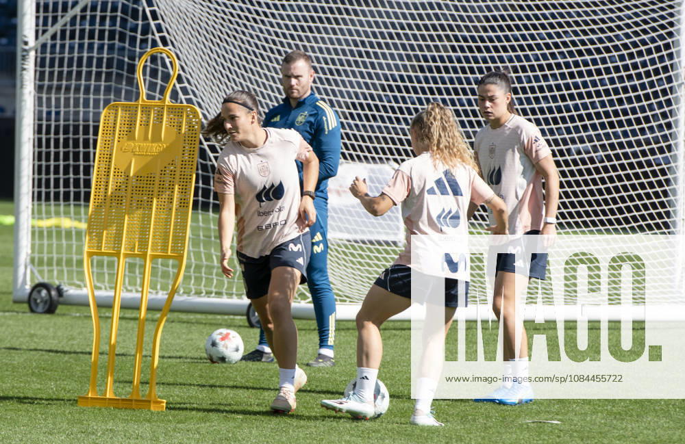 Spainâ€⠢s national team, Nationalteam ¢â‚¬â ¢s players in action during training before Spainâ€⠢s match against the US Womenâ€⠢s national team at Subaru Park in Chester PA Chester United States - ZUMArf1_ 20261012_zaf_rf1_019