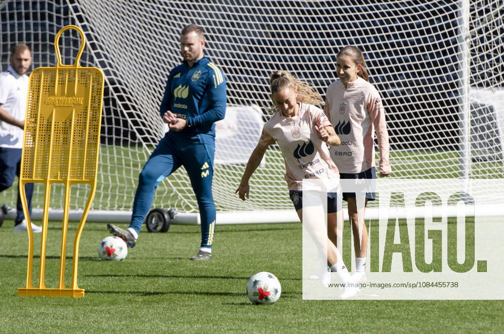 Spainâ€⠢s national team, Nationalteam ¢â‚¬â ¢s players in action during training before Spainâ€⠢s match against the US Womenâ€⠢s national team at Subaru Park in Chester PA Chester United States - ZUMArf1_ 20261012_zaf_rf1_022