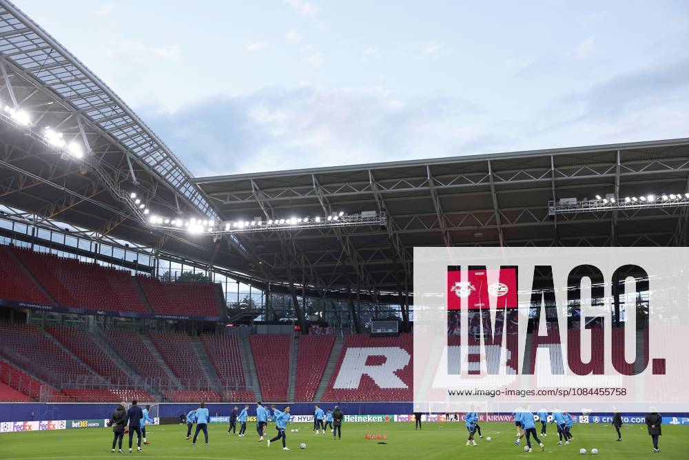 LEIPZIG - PSV squad during a training session ahead of the UEFA Champions League match between RB Leipzig and PSV Eindhoven at the RB Arena on October 12, 2026, in Leipzig, Germany. MAURICE VAN STEEN ANP ANPxSportx IVx 572250693 originalFilename: 572250693