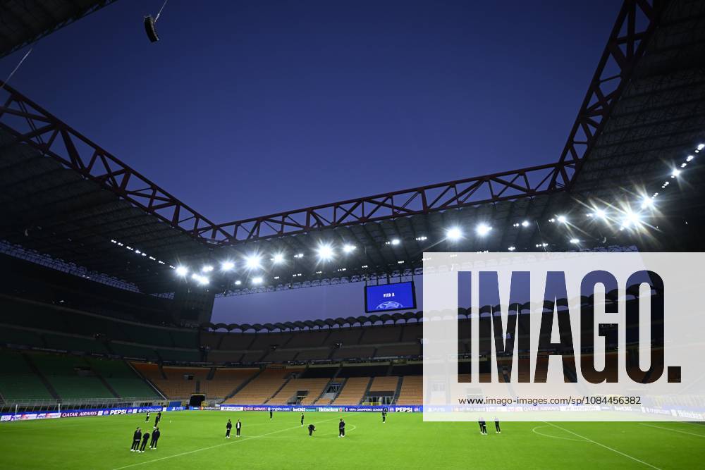 Inter Milan v Club Brugge - UEFA Champions League Media Activities 12 10 2026 MILAN, ITALY - OCTOBER 12 : Illustrative picture showing the San Siro Stadium with the players of Club Brugge ahead of the UEFA Champions League 2026 27 League Phase matchday 2 match between Inter Milan and Club Brugge on October 12, 2026 in Milan, Italy, 12 10 2026 Milan Italy