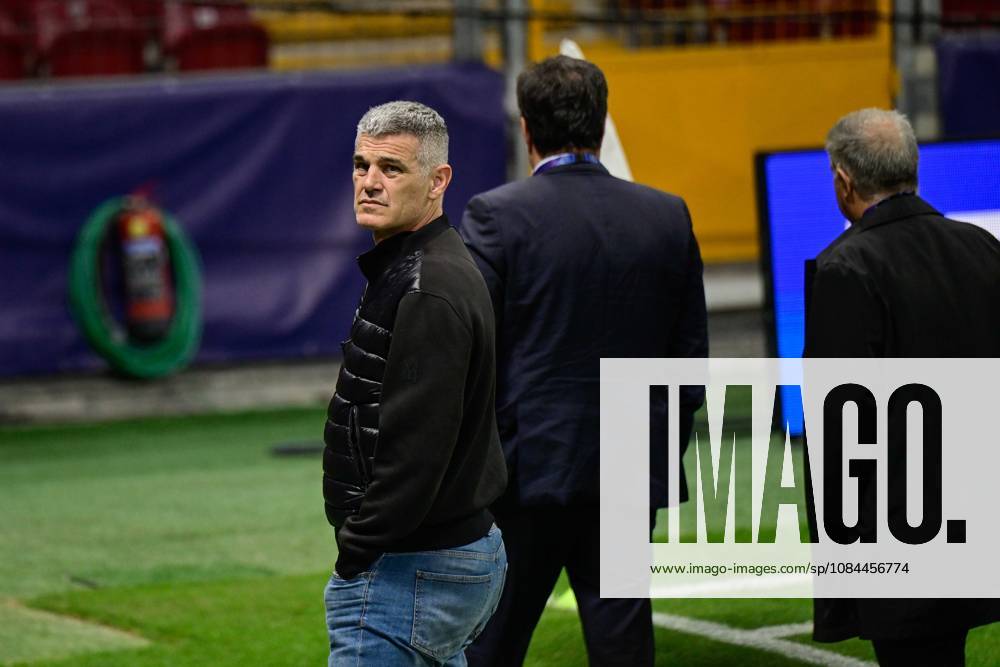 Barcelona complete preparations for Champions League clash with Galatasaray in Istanbul ISTANBUL, TURKIYE - OCTOBER 12: Barcelona President Joan Laporta visits RAMS Park as the Spanish club completes preparations for its UEFA Champions League Week 2 match against Galatasaray, on October 12, 2026 in Istanbul, Turkiye. Barcelona held its final training session at the stadium under head coach Hansi Flick, with the opening 15 minutes made available to members of the media. Cem Tekkesinoglu Anadolu Istanbul Turkey. Editorial use only. Please get in touch for any other usage.