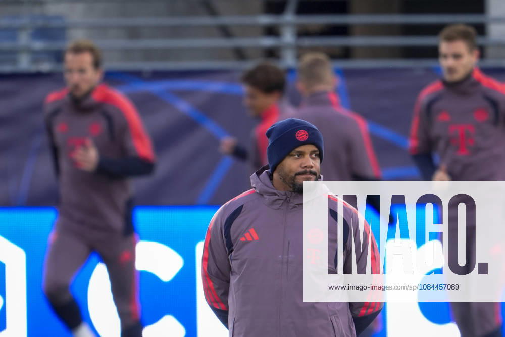 Soccer, Champions League 2026–2027, Viking vs. Bayern Munich, Oslo, October 12, 2026. Bayern Munich coach Vincent Kompany coaches at Lyse Arena in Stavanger, on the day of the Champions League match between Viking and Bayern Munich. Photo: Lise Aserud, NTB, Stavanger, Norway. . RESTRICTED USE FOR BETTING COMPANIES.