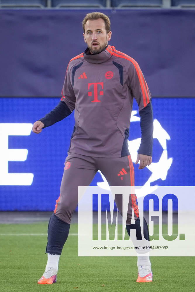 Soccer, Champions League 2026–2027, Viking vs. Bayern Munich, Oslo, October 12, 2026: Bayern Munich’s Harry Kane trains at Lyse Arena in Stavanger, the day of the Champions League match between Viking and Bayern Munich. Photo: Lise Aserud, NTB, Stavanger, Norway. . RESTRICTED USE FOR BETTING COMPANIES.