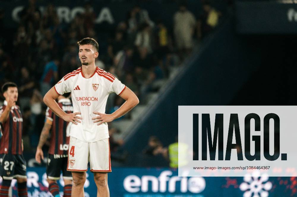 ESP: LaLiga EA Sports UD Levante v Sevilla FC Kike Salas of Sevilla during LaLiga EA Sports, between UD Levante v Sevilla CF played at Ciudad de Valencia Stadium in Valencia on October 12, 2026 in Spain; Valencia Spain Futbol