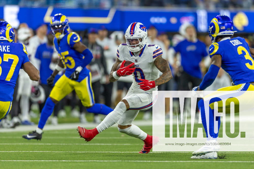 INGLEWOOD, CA - OCTOBER 12: Keon Coleman 0 of the Buffalo Bills carries the ball during an NFL, American Football Herren, USA game between the Buffalo Bills and the Los Angeles Rams on October 12, 2026, at SoFi Stadium in Inglewood, California. (Photo by Greg Fiore Icon Sportswire) NFL: OCT 12 Bills at Rams Icon2610122584