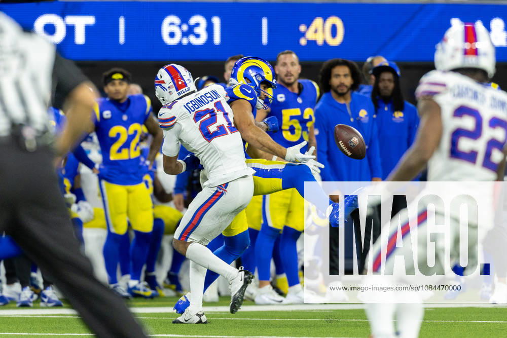 INGLEWOOD, CA - OCTOBER 12: Davison Igbinosun 21 of the Buffalo Bills breaks up a pass intended for Puka Nacua 12 of the Los Angeles Rams during overtime of an NFL, American Football Herren, USA game between the Buffalo Bills and the Los Angeles Rams on October 12, 2026, at SoFi Stadium in Inglewood, California. (Photo by Greg Fiore Icon Sportswire) NFL: OCT 12 Bills at Rams Icon2610124919