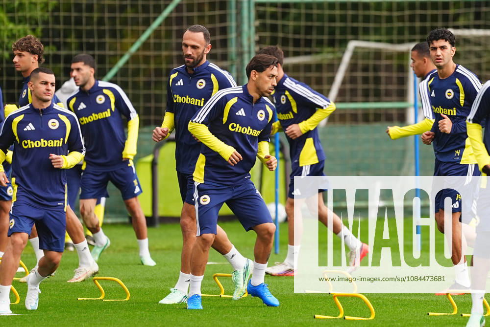 Fenerbahce complete preparations for Aston Villa clash in UEFA Champions League ISTANBUL, TURKIYE - OCTOBER 13: Fenerbahce player Irfan Can Kahveci (C) takes part in a training session at Can Bartu Training Facilities as the team completes preparations for their away match against Aston Villa in the second week of the UEFA Champions League, in Istanbul, Turkiye, on October 13, 2026. Adem Kutucu Anadolu Istanbul Turkey. Editorial use only. Please get in touch for any other usage.