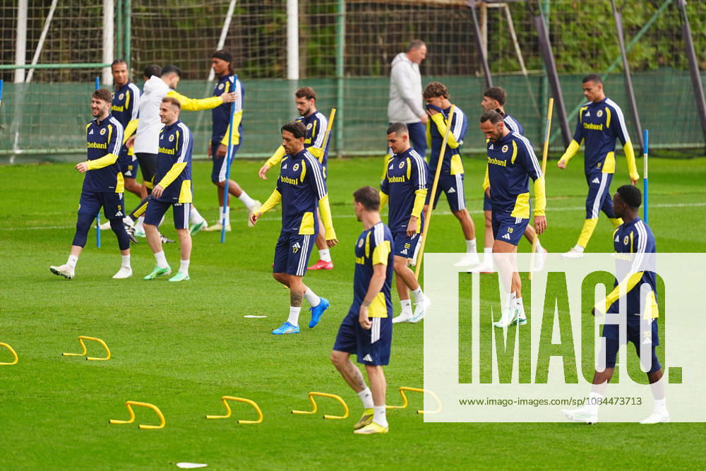 Fenerbahce complete preparations for Aston Villa clash in UEFA Champions League ISTANBUL, TURKIYE - OCTOBER 13: Fenerbahce players take part in a training session at Can Bartu Training Facilities as the team completes preparations for their away match against Aston Villa in the second week of the UEFA Champions League, scheduled for October 14, in Istanbul, Turkiye, on October 13, 2026. Adem Kutucu Anadolu Istanbul Turkey. Editorial use only. Please get in touch for any other usage.