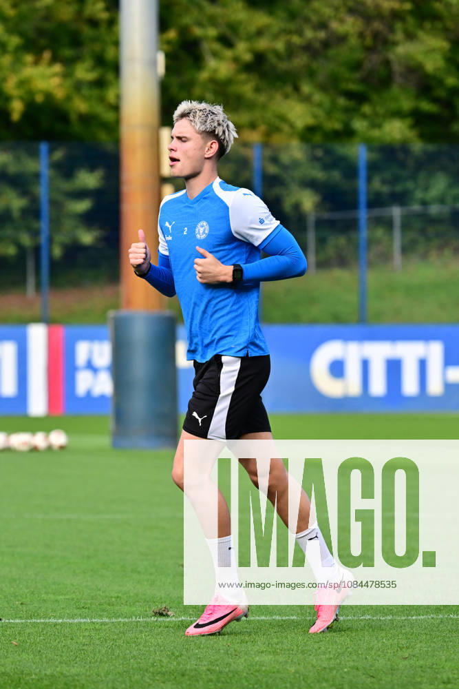 Fußball, Herren, 2.BL (Bundesliga), Saison 2026 2027, Holstein Kiel Training, KSV Frederik Roslyng im Aufbautraining Kiel, nähe Holstein-Stadion Projensdorf, Trainingszentrum, N Schleswig-Holstein Deutschland