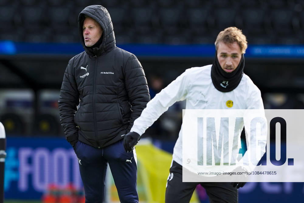 Champions League Bodo Glimt Borussia Dortmund Bodo 20261013 Coach Kjetil Knutsen and Andreas Helmersen at Bodo Glimt’s training session at Aspmyra Stadium, the day of the Champions League match between Bodo Glimt and Borussia Dortmund. Photo: Terje Pedersen, NTB, Bodo, Norway. . RESTRICTED USE FOR BETTING COMPANIES