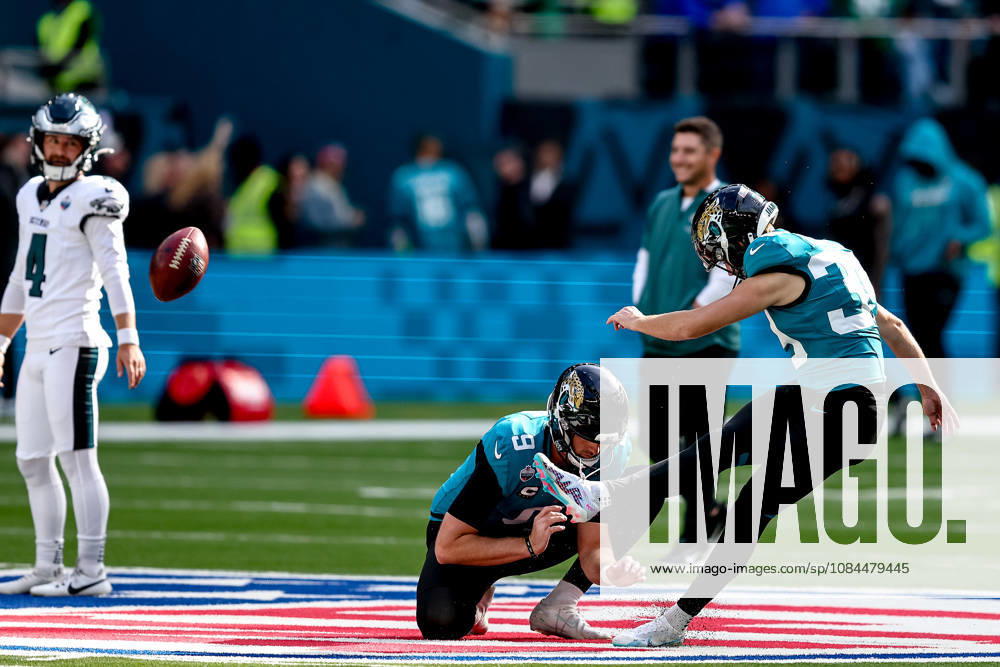 Jacksonville Jaguars v Philadelphia Eagles, International Series Jacksonville Jaguars kicker Cam Little (39) practices kicks before the International Series match between Jacksonville Jaguars and Philadelphia Eagles at Tottenham Hotspur Stadium, London, UK on 11 October 2026. London Tottenham Hotspur Stadium London UK Editorial use only ,