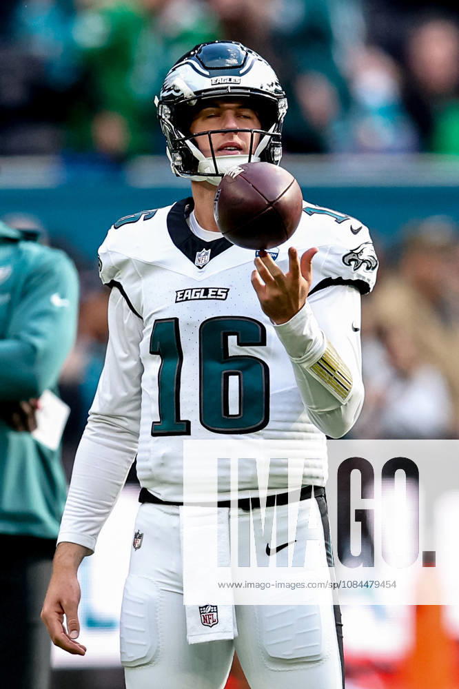Jacksonville Jaguars v Philadelphia Eagles, International Series Philadelphia Eagles quarterback Tanner McKee (16) before the International Series match between Jacksonville Jaguars and Philadelphia Eagles at Tottenham Hotspur Stadium, London, UK on 11 October 2026. London Tottenham Hotspur Stadium London UK Editorial use only ,