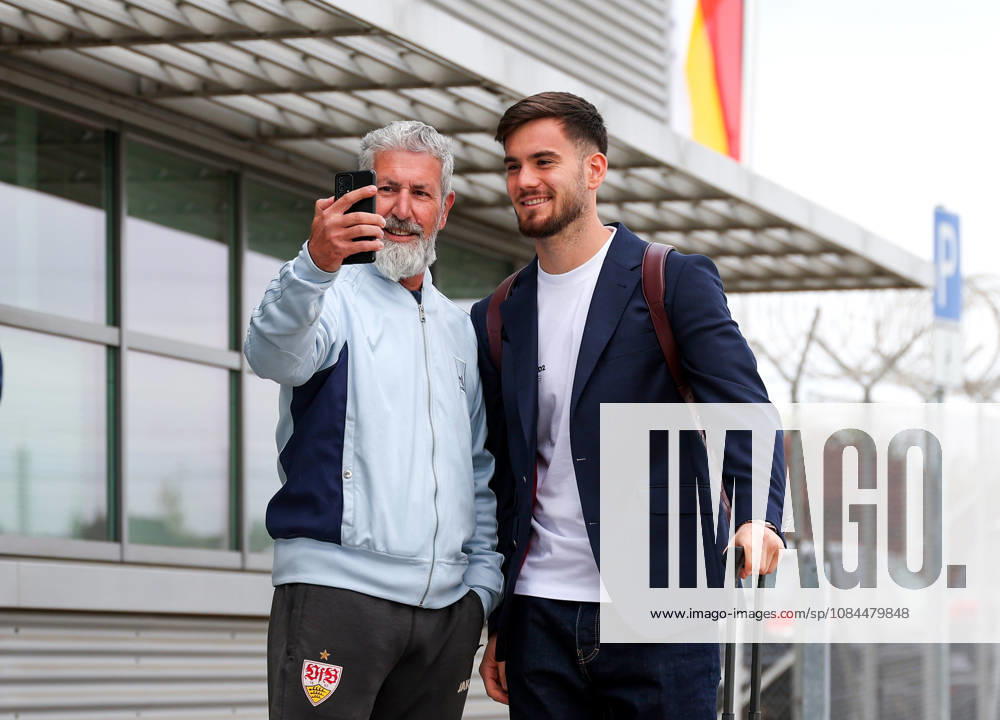 Stuttgart, Fußball UEFA Champions League, Saison 2026-2027, VfB Stuttgart fliegt nach Bratislava, Abflug, Dennis Seimen